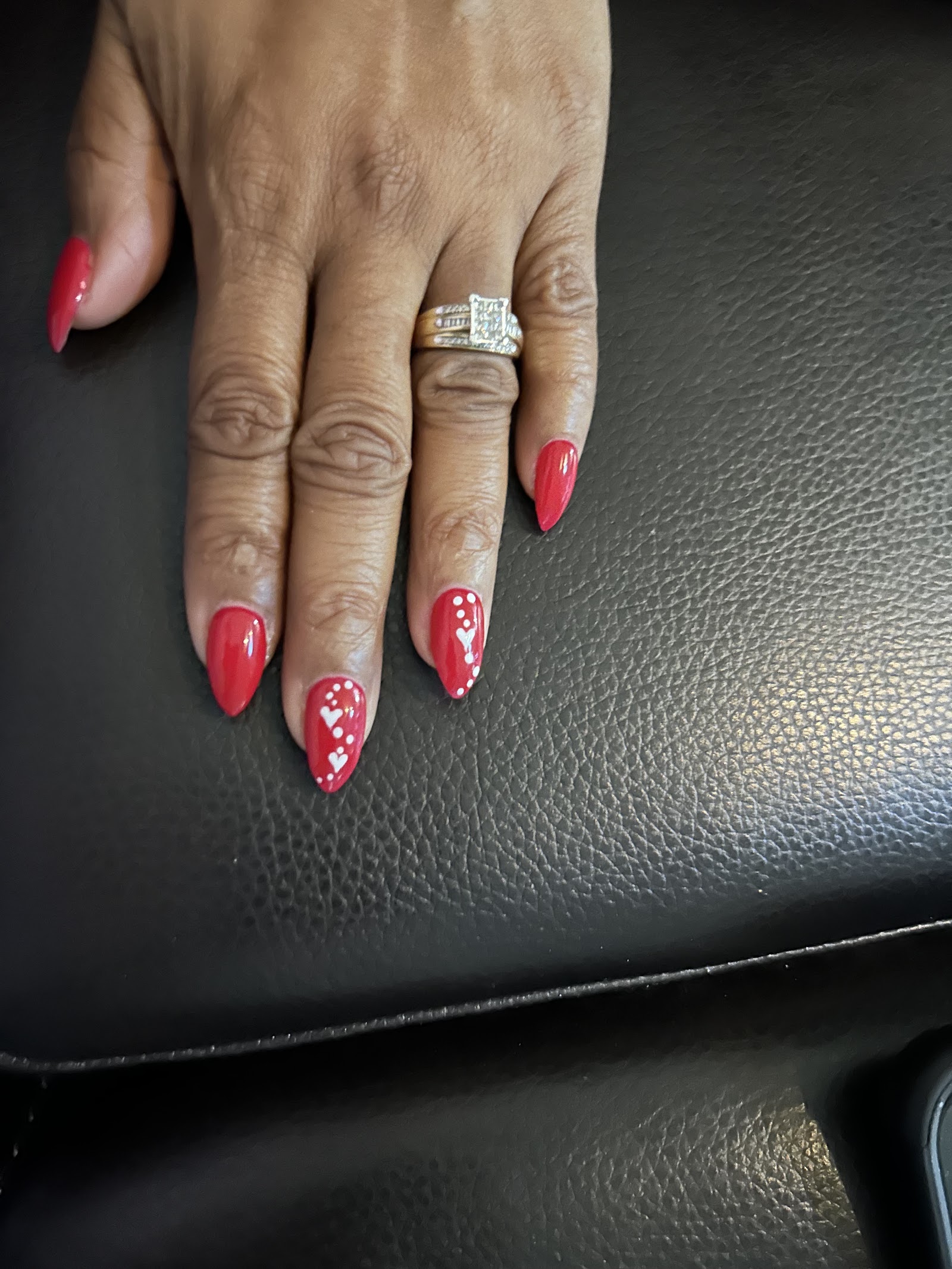 Preya Nail Spa logo